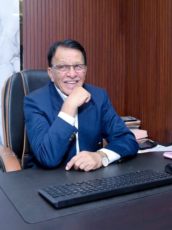 Suresh Mehta